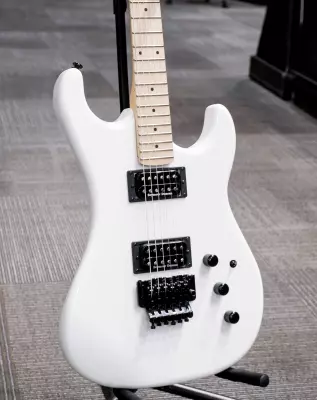 Kramer - Pacer Vintage Original Pearl White